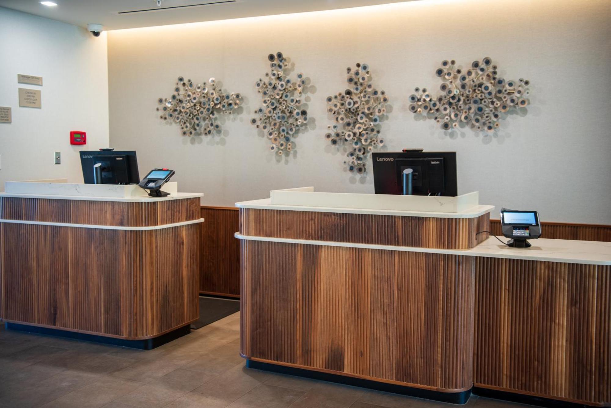 Courtyard By Marriott Lake City Kültér fotó